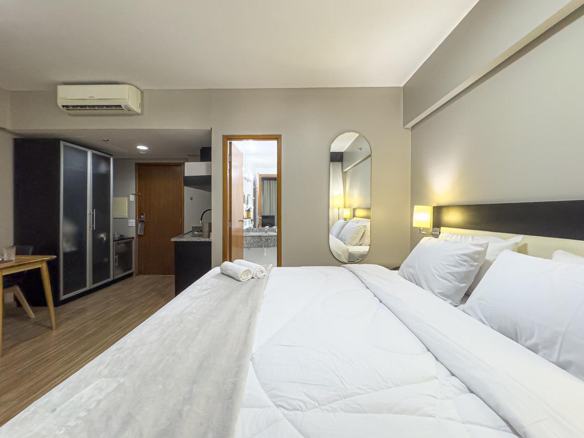 Flat 702 Patio Paulista - Bela Vista Apart Otel 4*