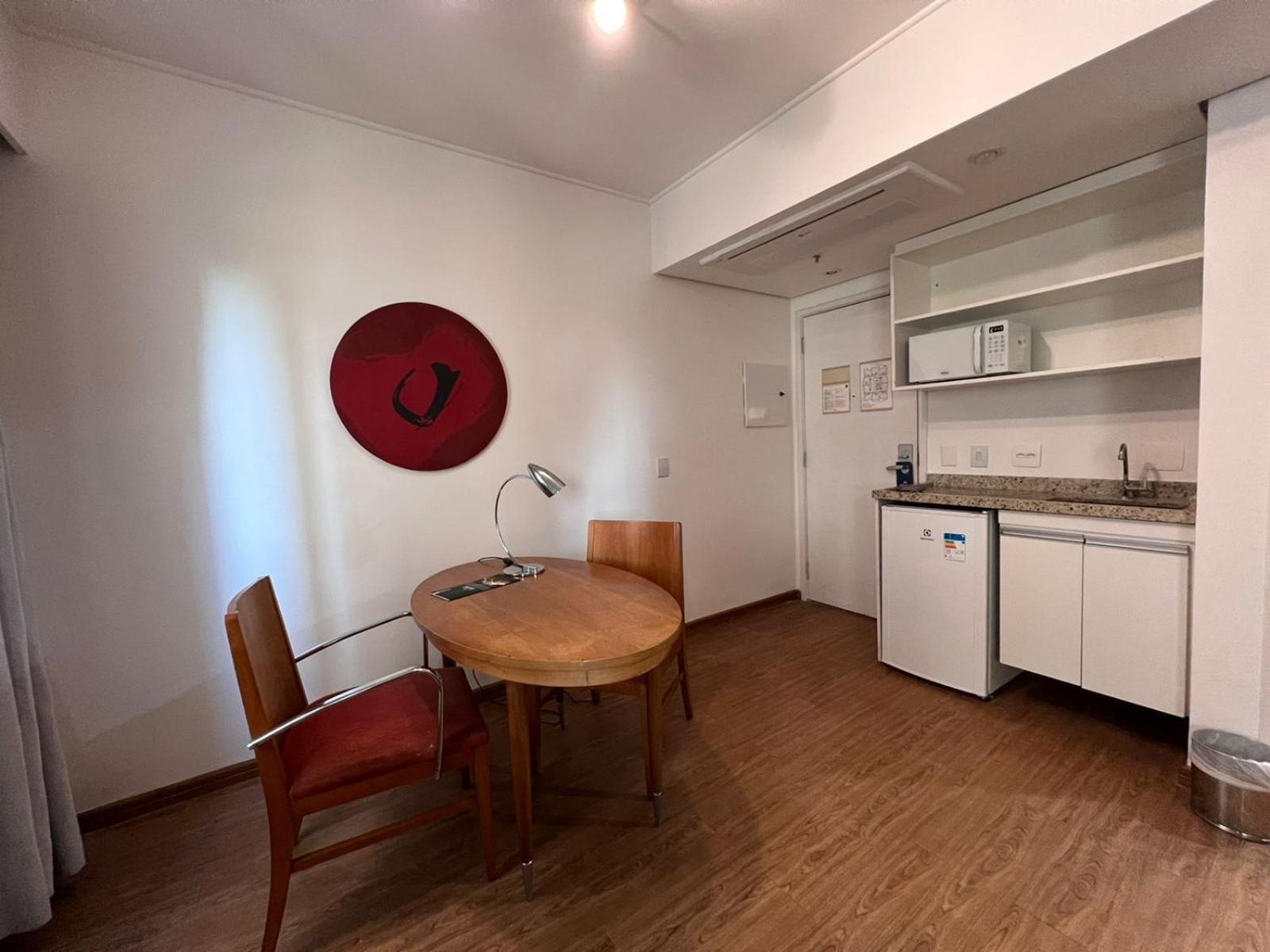 Otel Av Rouxinol 57 Moema 09
