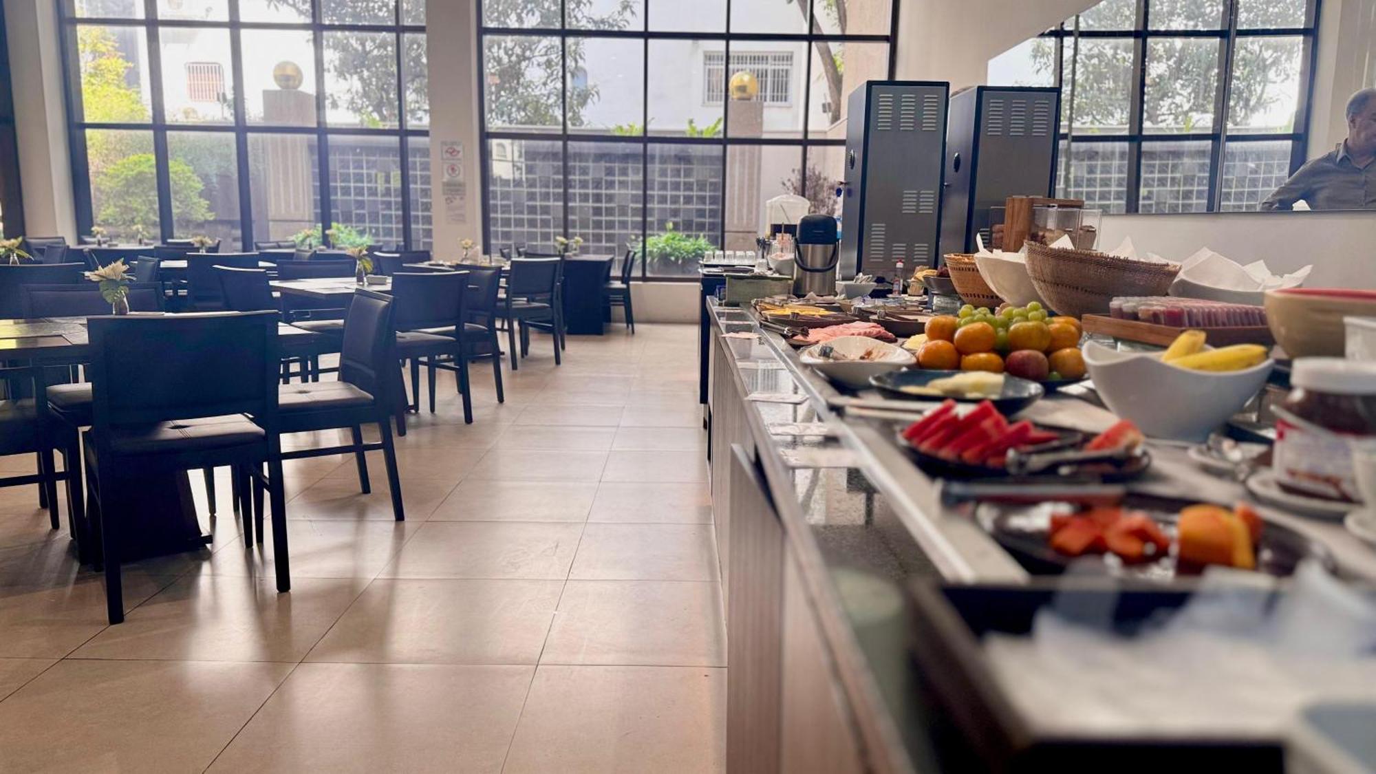 1308 - Rentaqui Hilton Itaim Apartment *