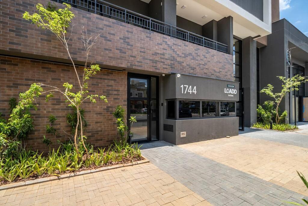 In - 100m Metro Saude, Loadd Apartment