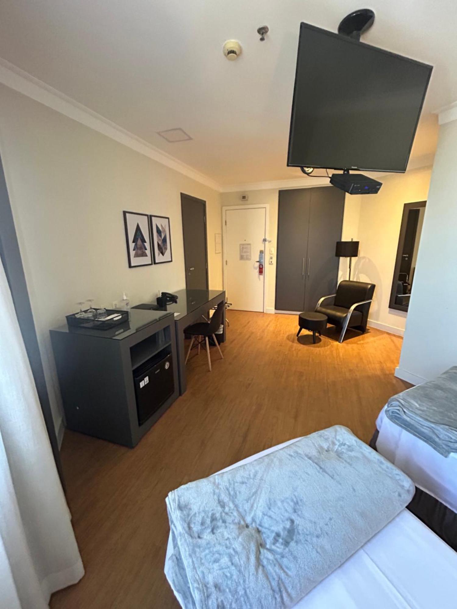 Flat Aeroporto Congonhas Nobil Vista Pista Garagem Gratis 2005 Apartemen