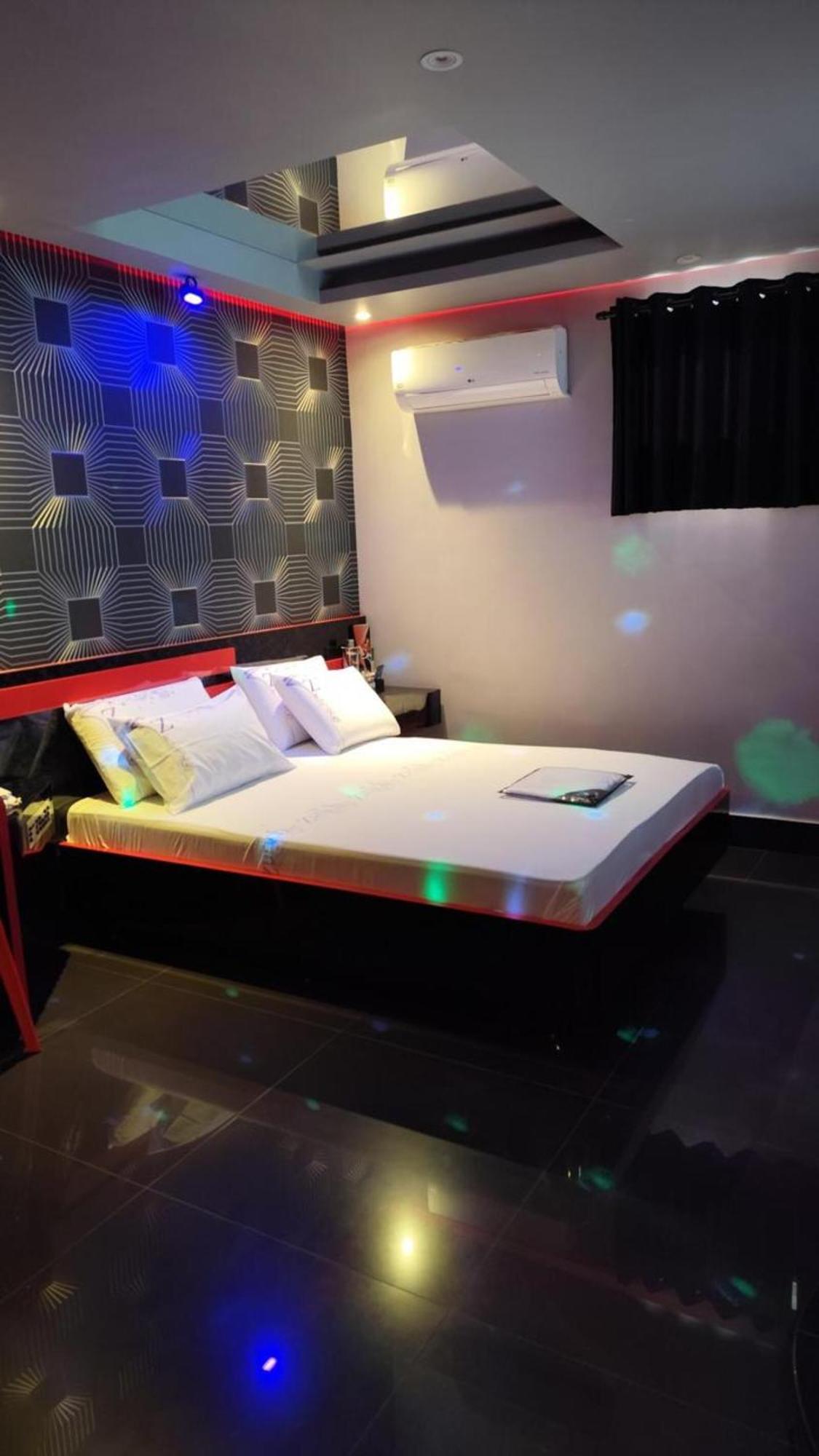 Zurich 2 Love hotel