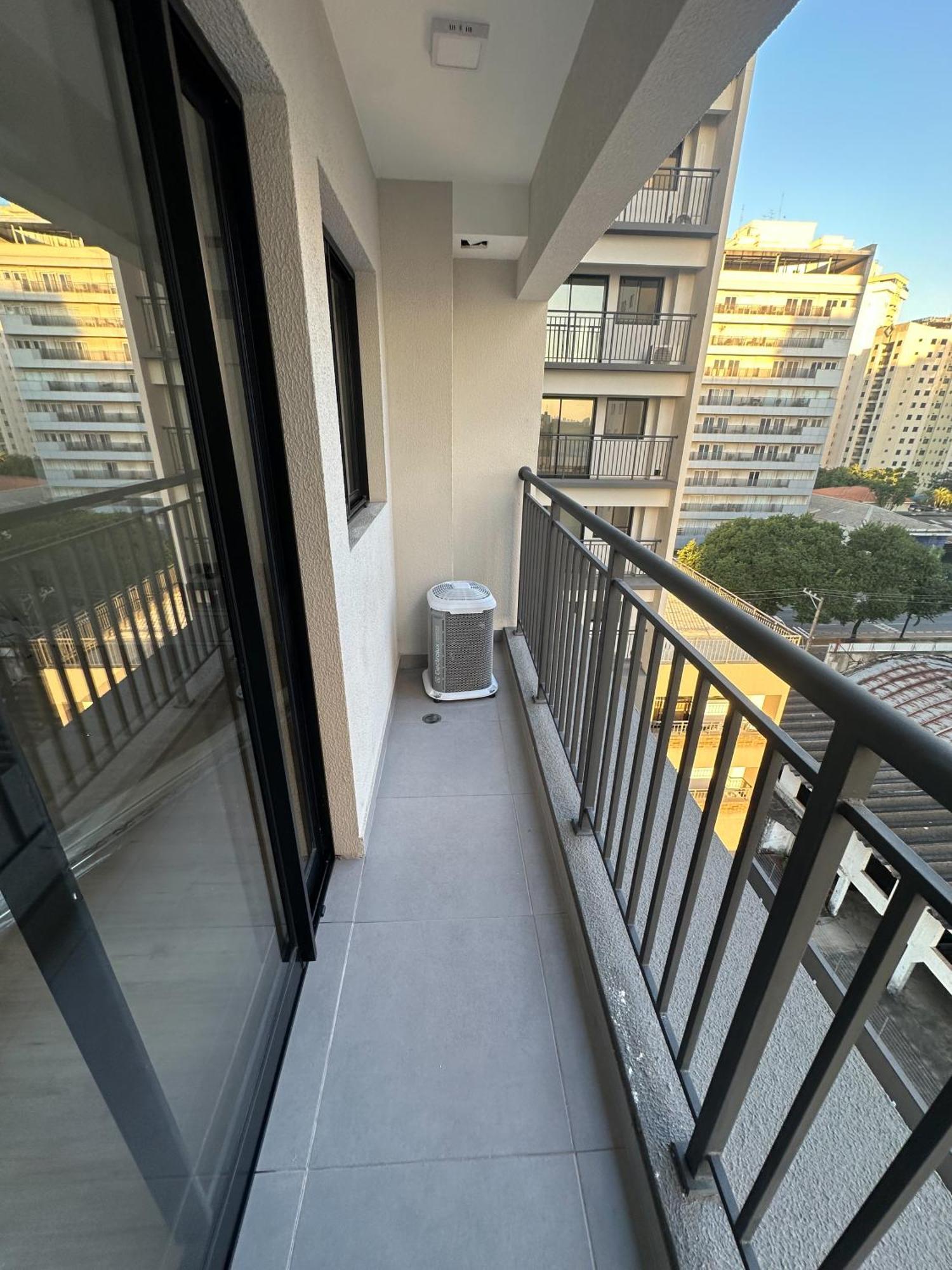In - 100m Metro Saude, Loadd Apartment Sao Paulo