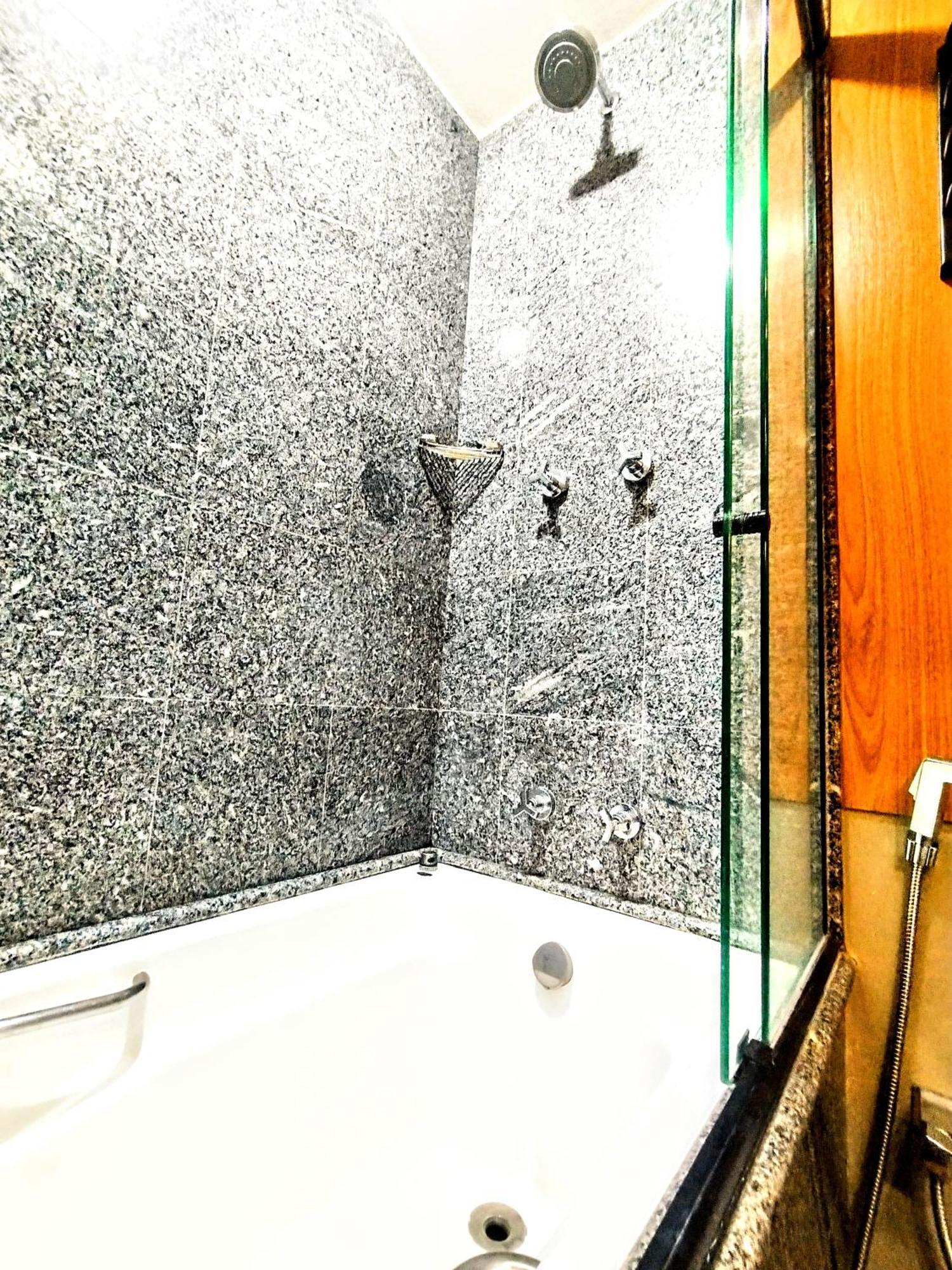 Master Deluxe Varanda - Premium Blue Tree - Av Paulista - Black Edition - By Housenn Hotel 5*