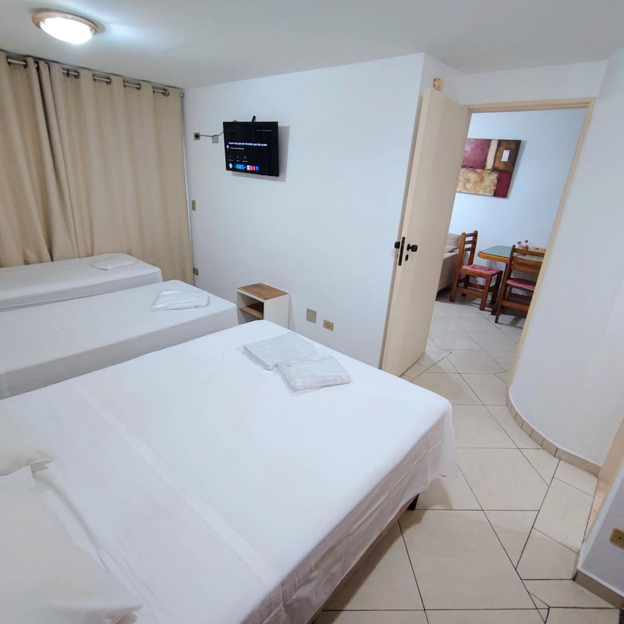 Liberdade 4 Pessoas Garagem,feirinha ,hakka, Hospitais Apartemen *