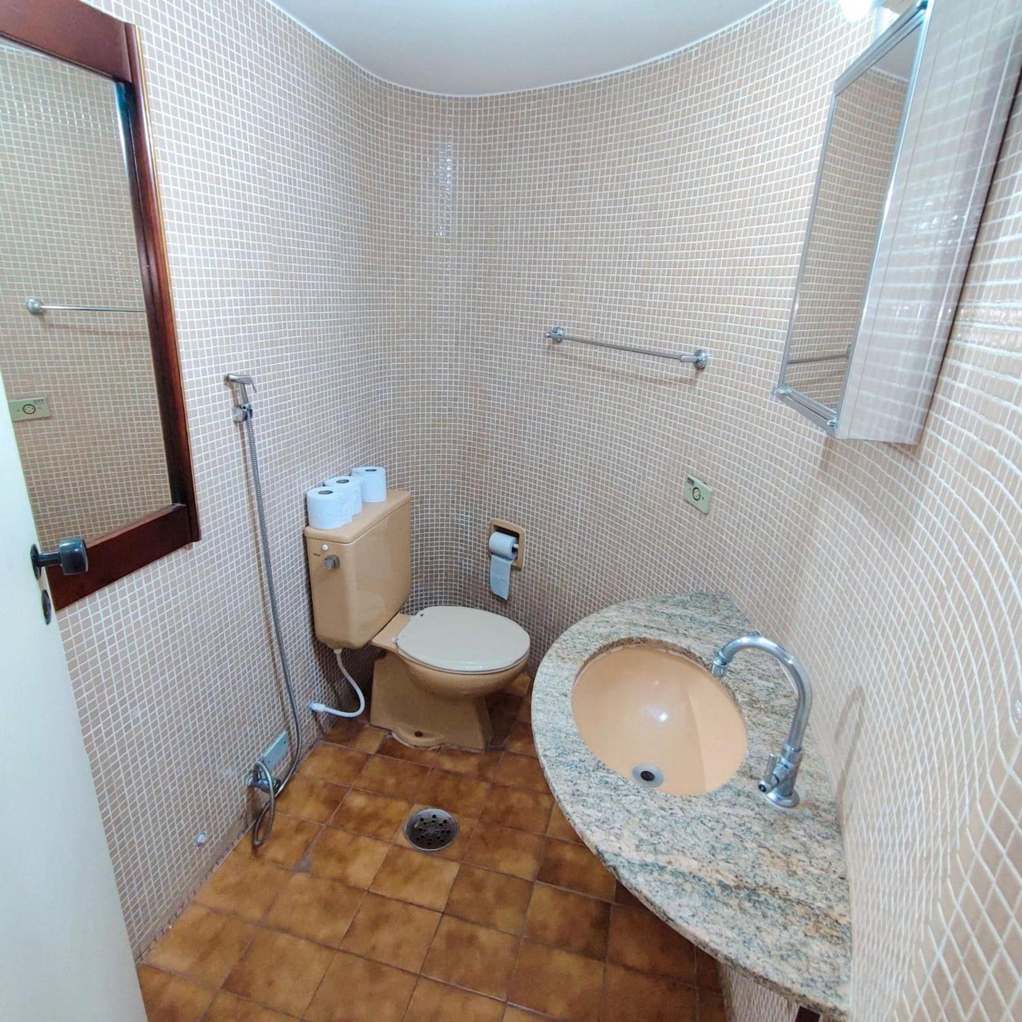 Apartemen Liberdade 4 Pessoas Garagem,feirinha ,hakka, Hospitais *