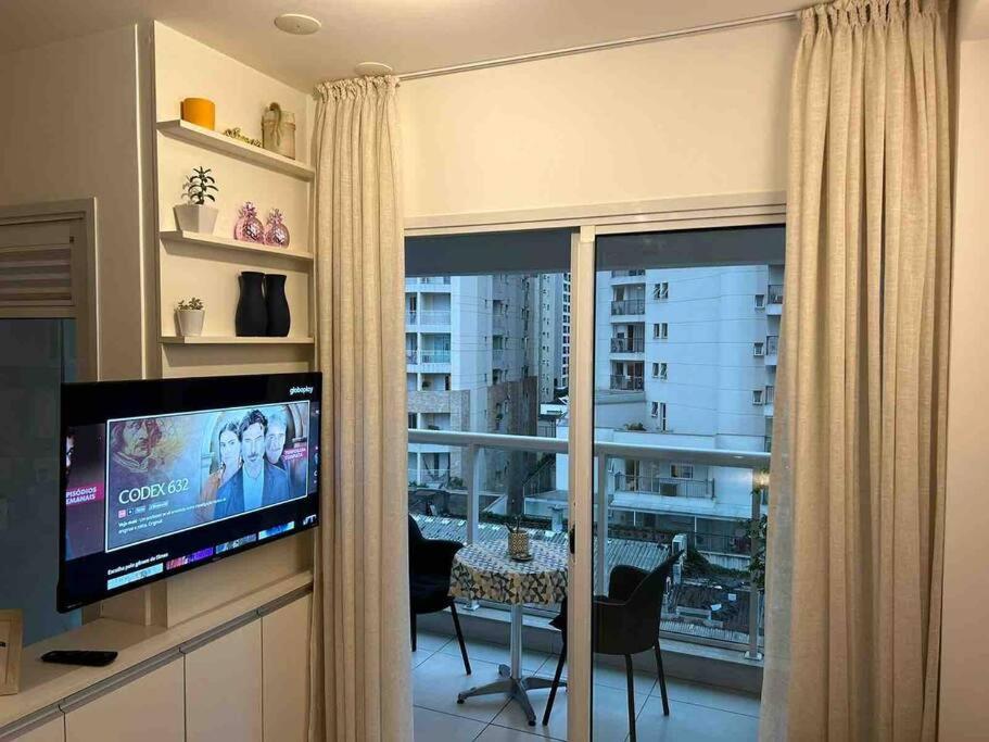 Au48 Encantador Com Varanda E Vista Urbana Apartment *