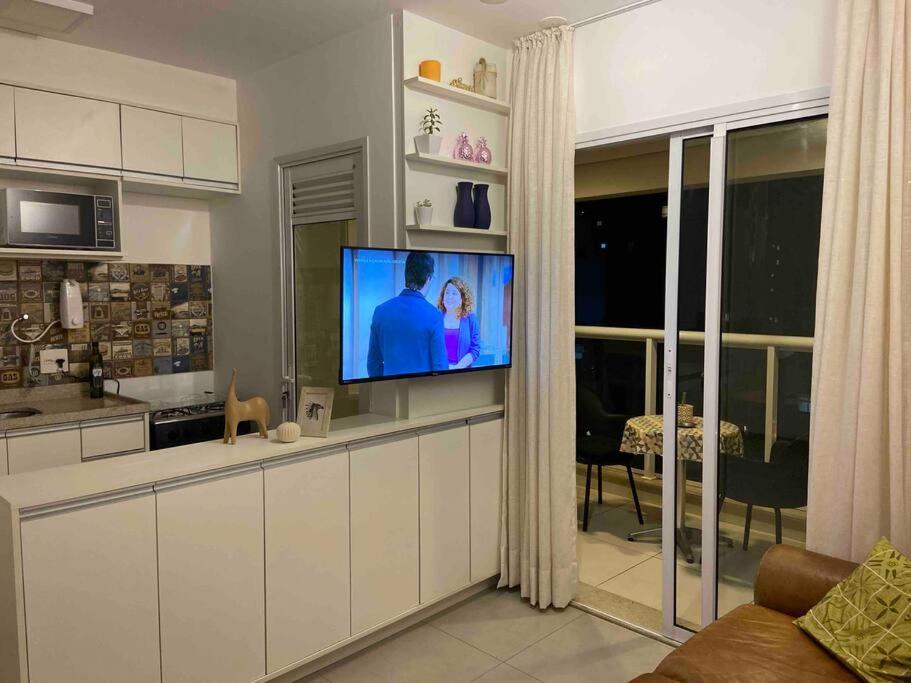 Au48 Encantador Com Varanda E Vista Urbana