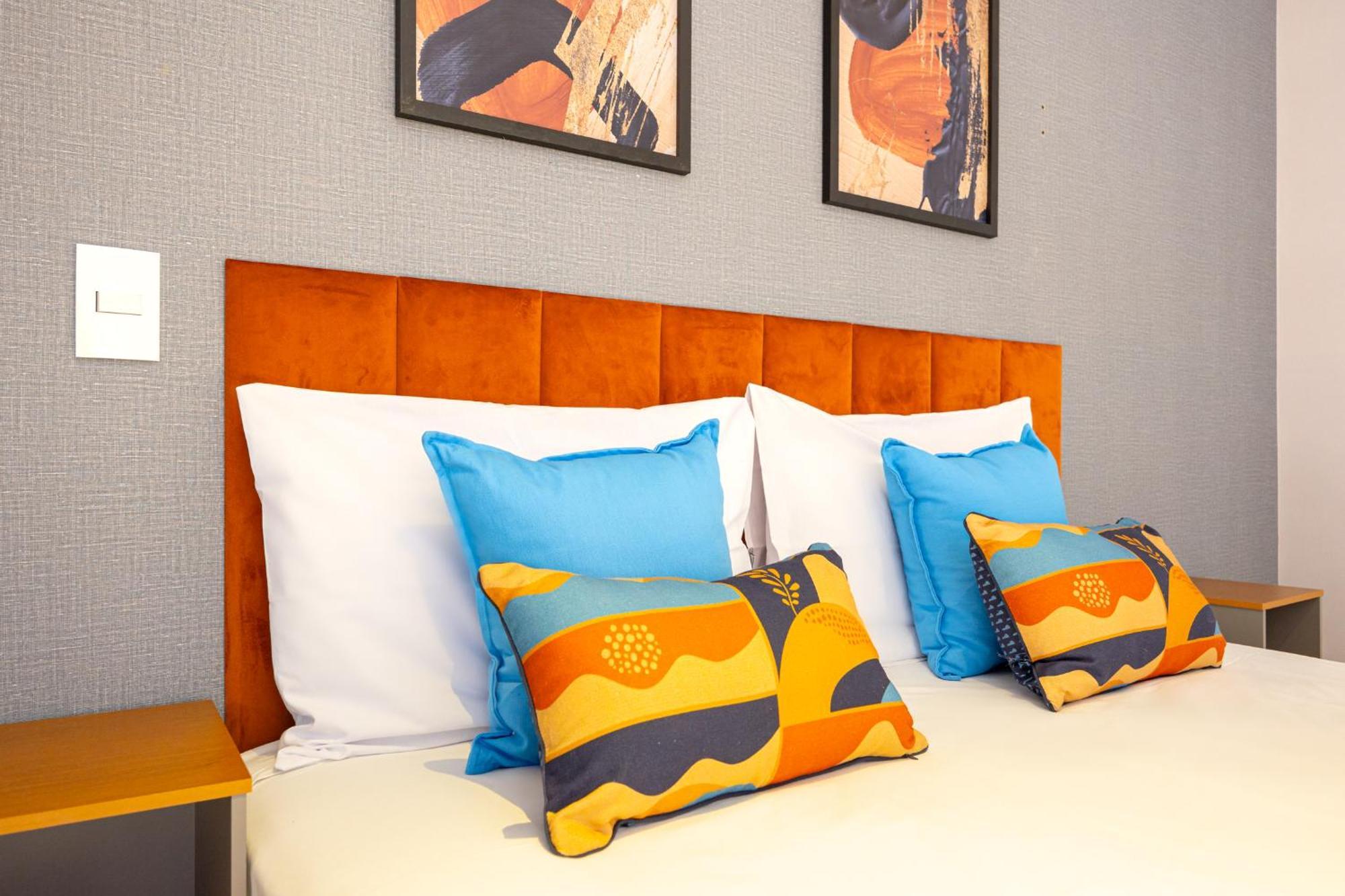 Apartamento Easy Star - Belo Com Varanda Em Perdizes - Kw01i *