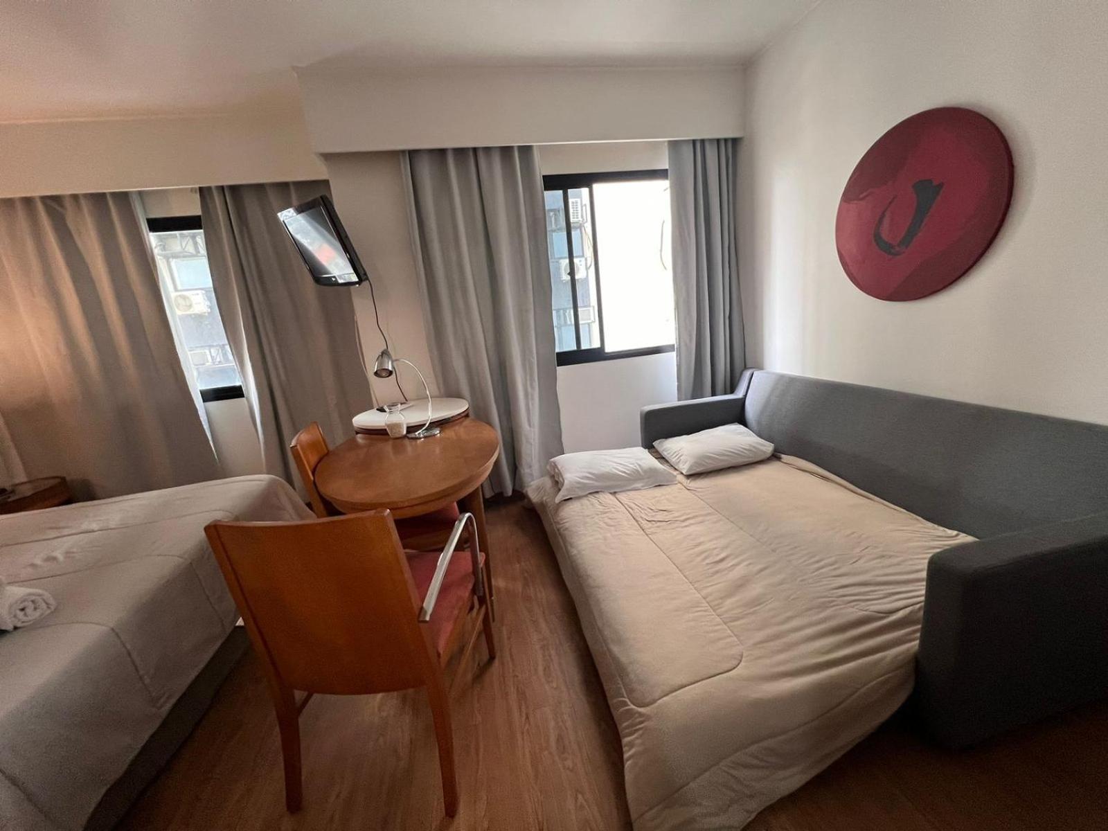 Otel Av Rouxinol 57 Moema 09 Sao Paulo