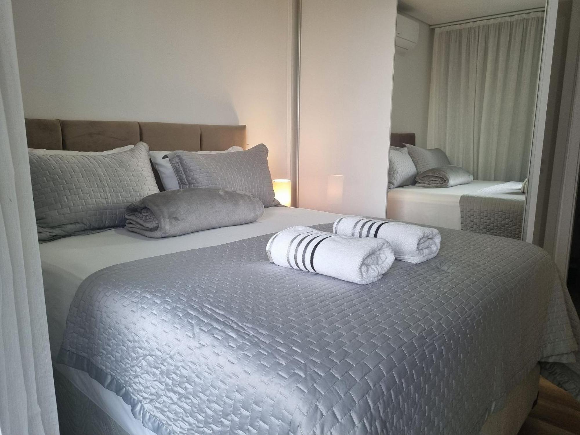 Maravilhoso Apto, Predio Premiado, 40 Metros 2 , Uma Wide Hilton Garden, Localizacao De Sao Paulo, Metro Fradique Coutinho, Garagem Inclusa * São Paulo