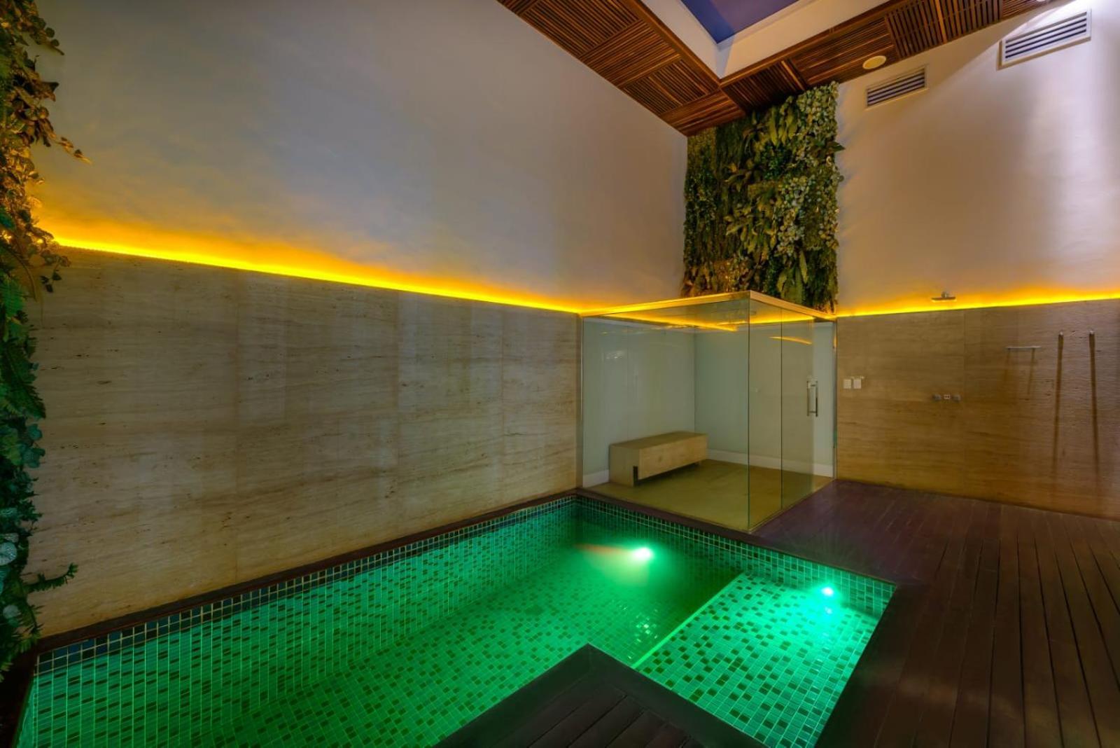 Liebeshotel Apple (adults Only)