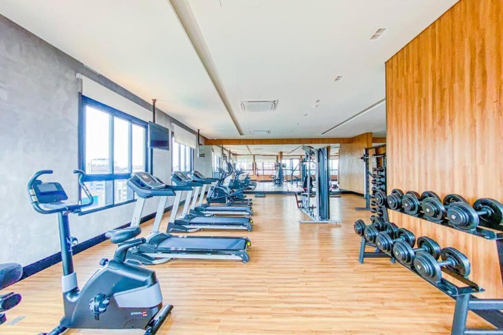 Apartment Olimpia Good Local Piscina Coworking Rooftop Cinema Gym