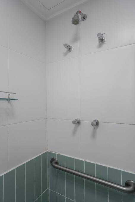 Apartment 806 Id Jauaperi *