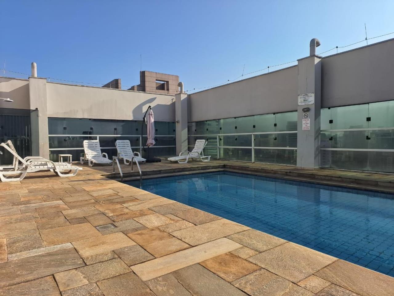 Apartment Descolado E Com Servicos *