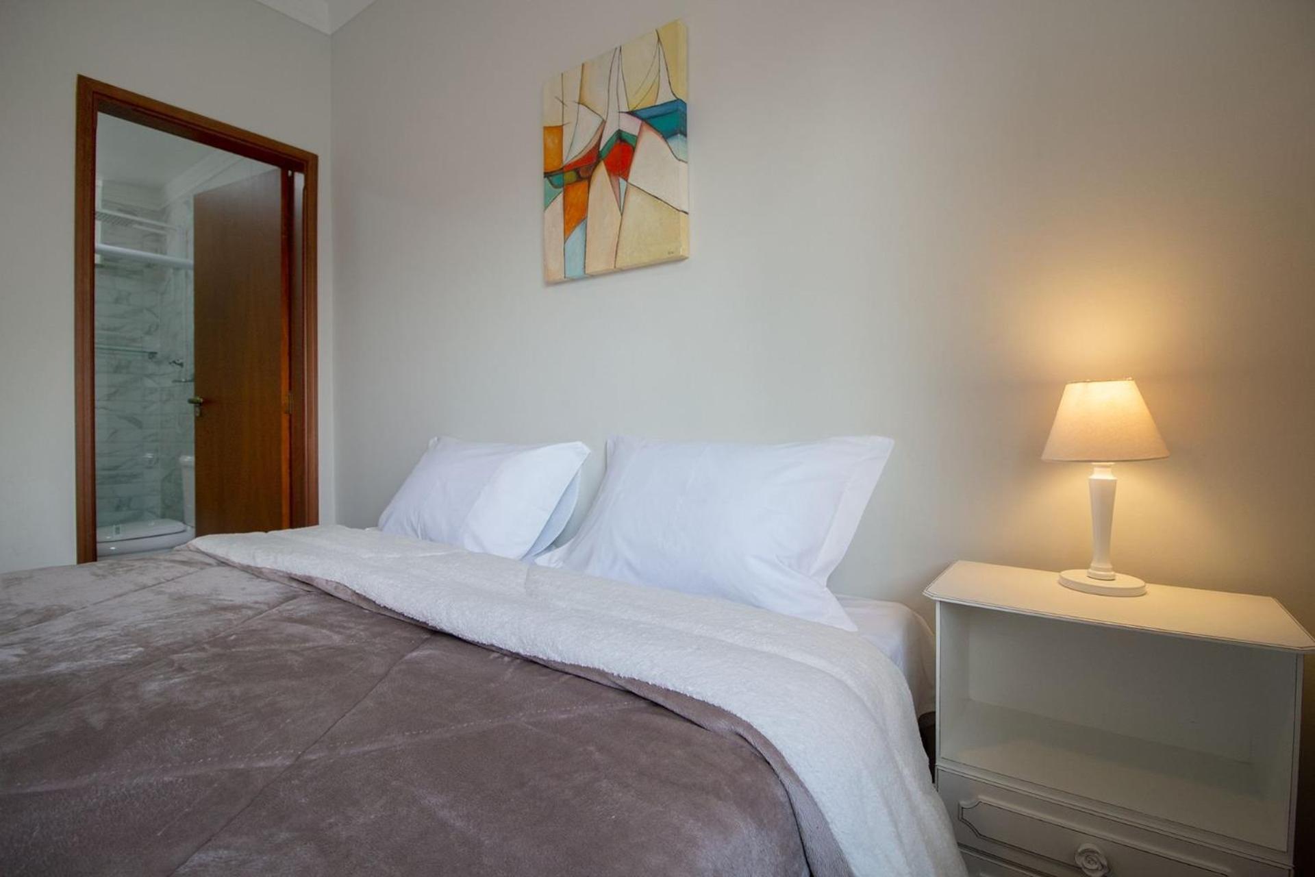 Apartamento Ape 100 M² Com Terraco Amplo, Garagem E A/c