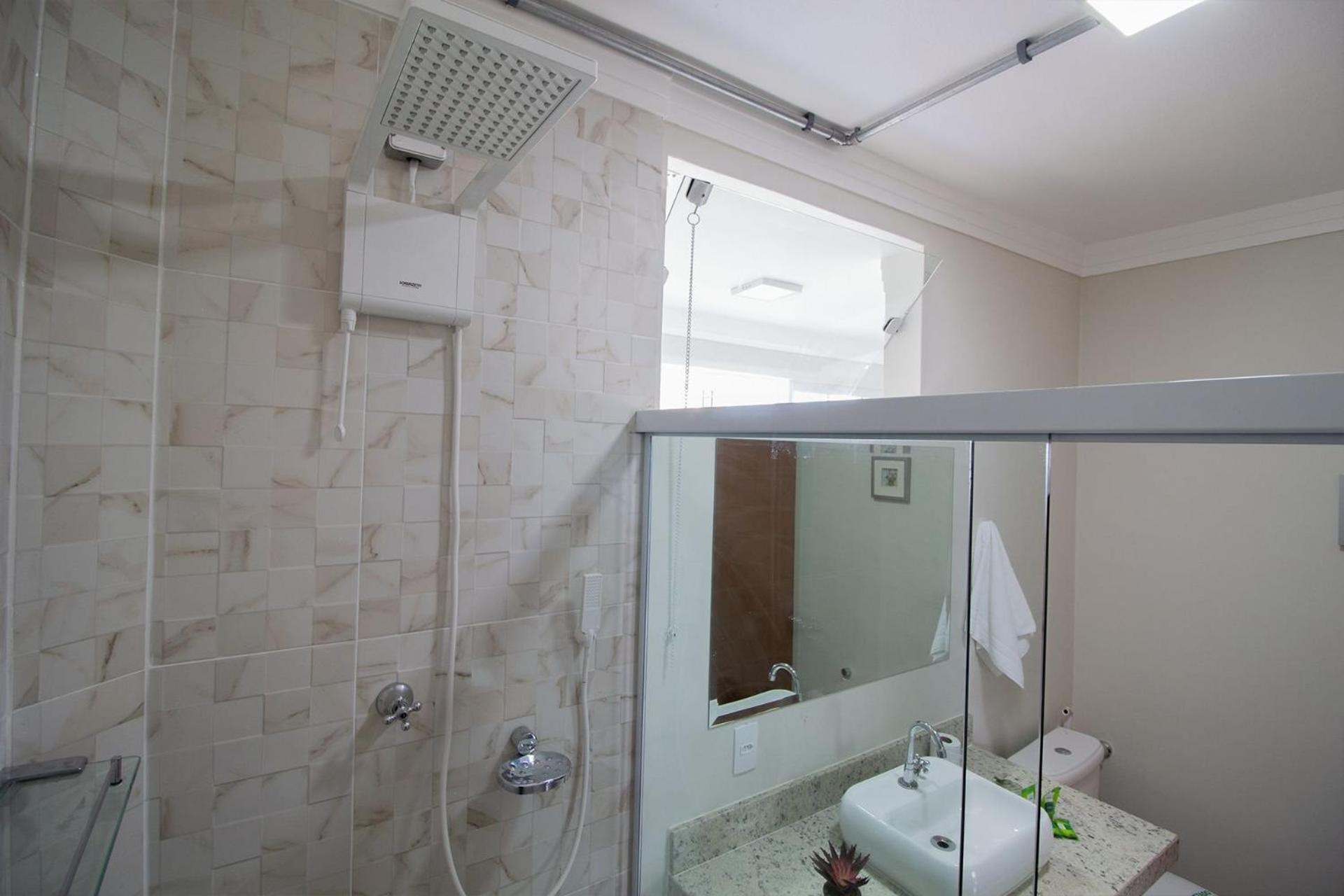 Apartamento Ape 100 M² Com Terraco Amplo, Garagem E A/c *
