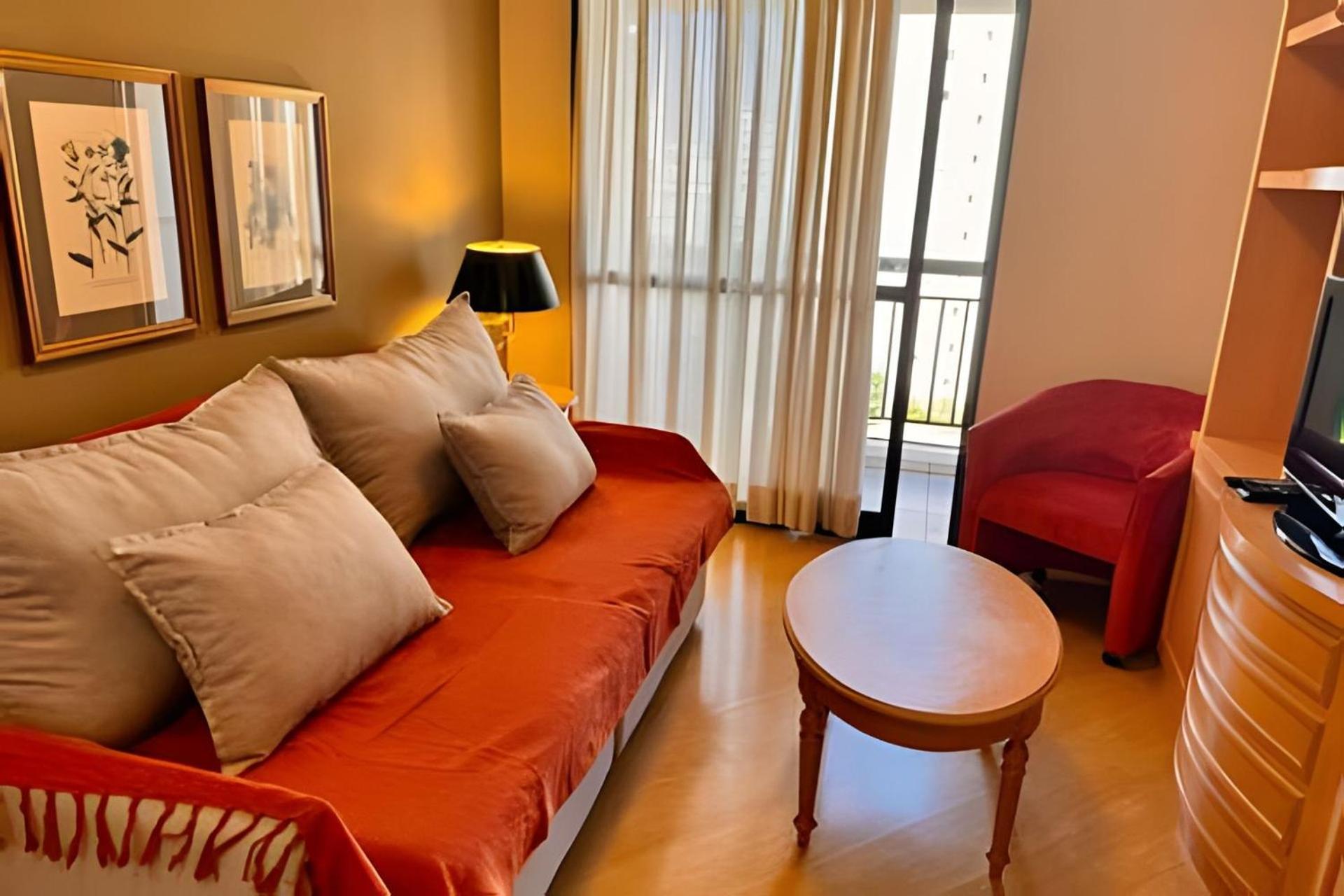 Flats Em Moema: Metro, Wifi, Ar E Manobrista * Sao Paulo