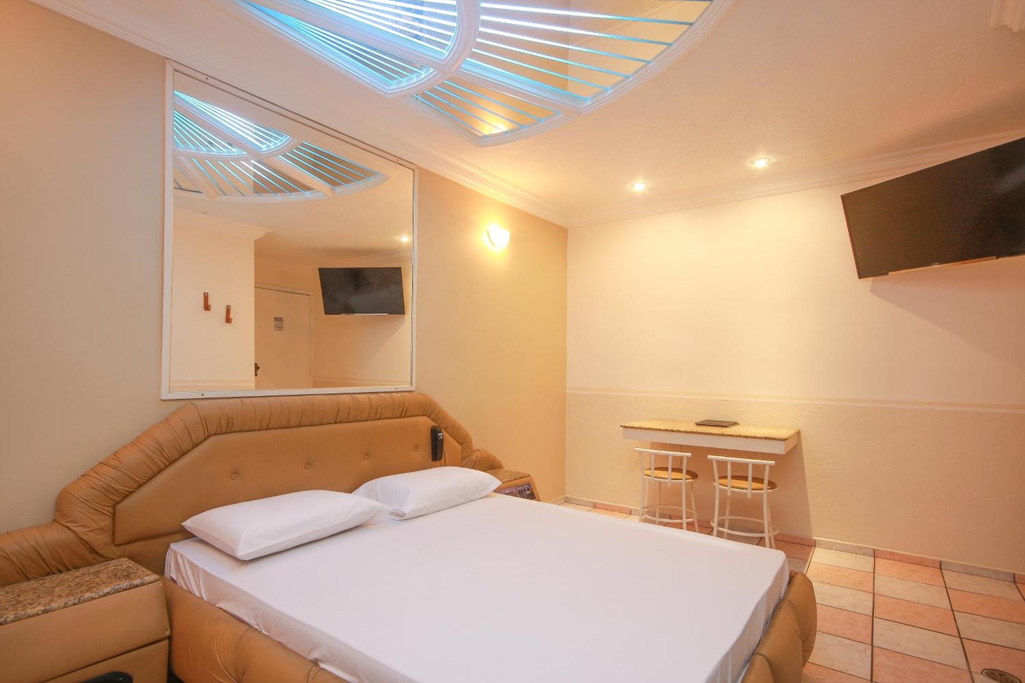 Liebeshotel Gaia Radial Leste (adults Only)