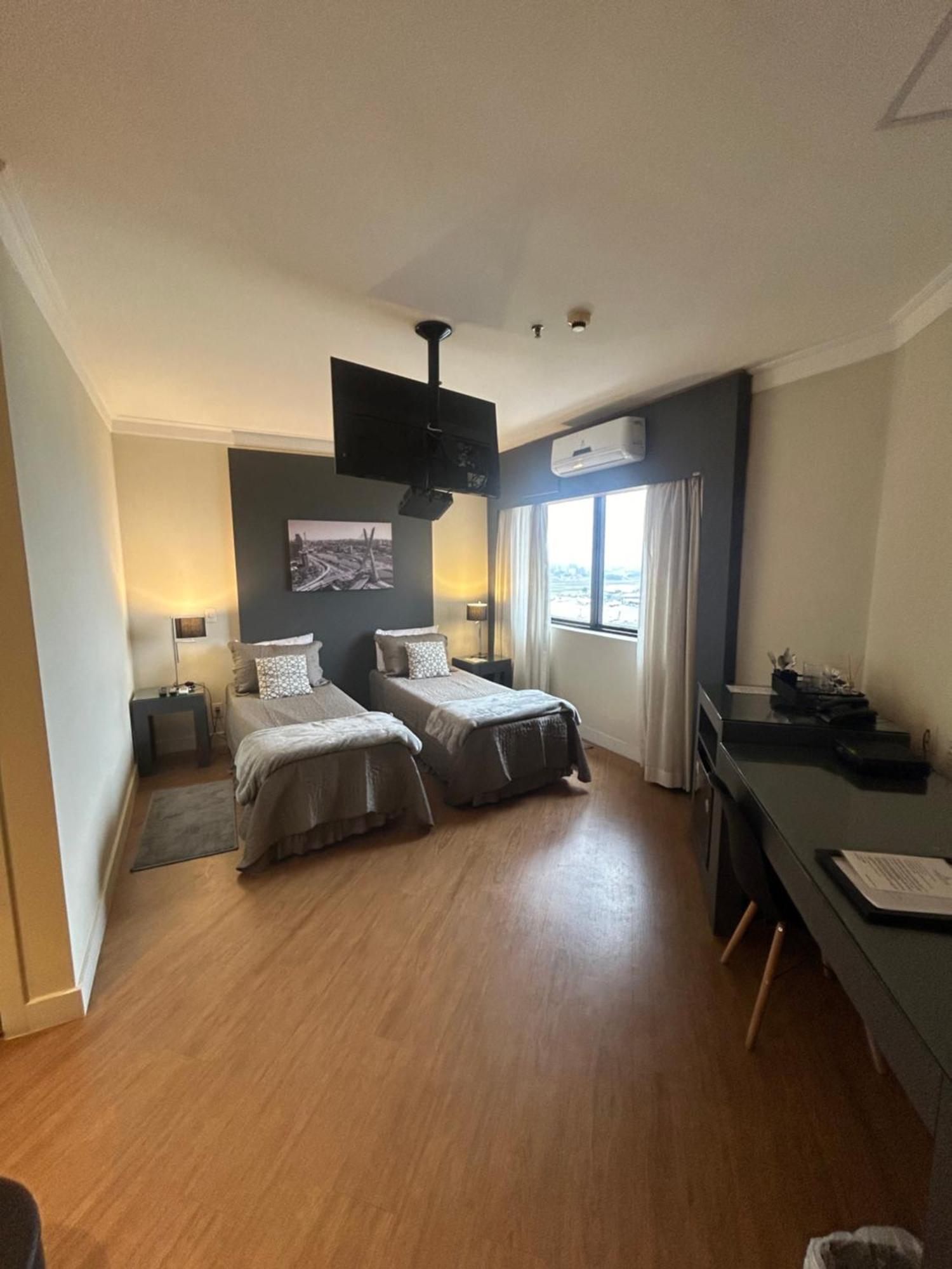 Apartemen Flat Aeroporto Congonhas Nobil Vista Pista Garagem Gratis 2005 Sao Paulo