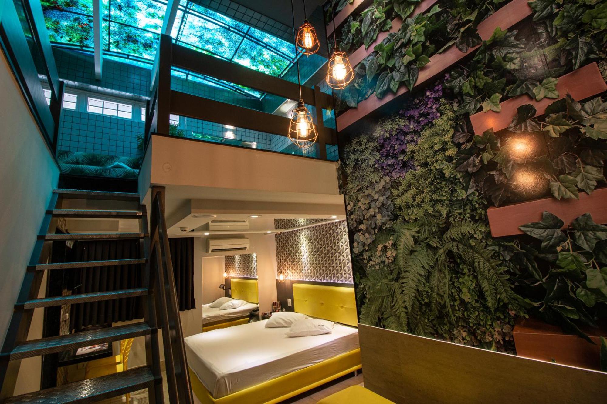 Yetişkin Oteli Opium (adults Only)