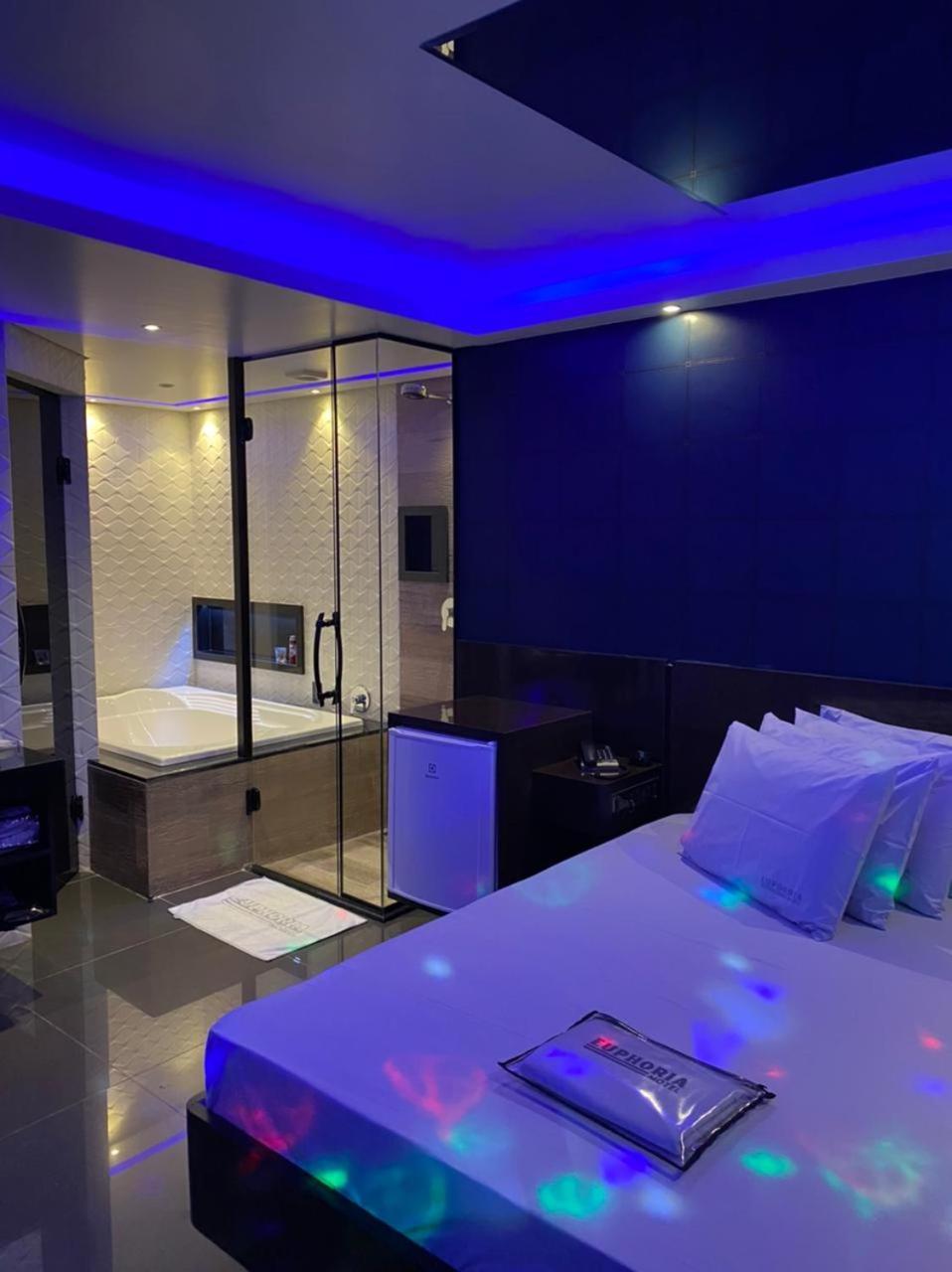 Euphoria Hotel do amor