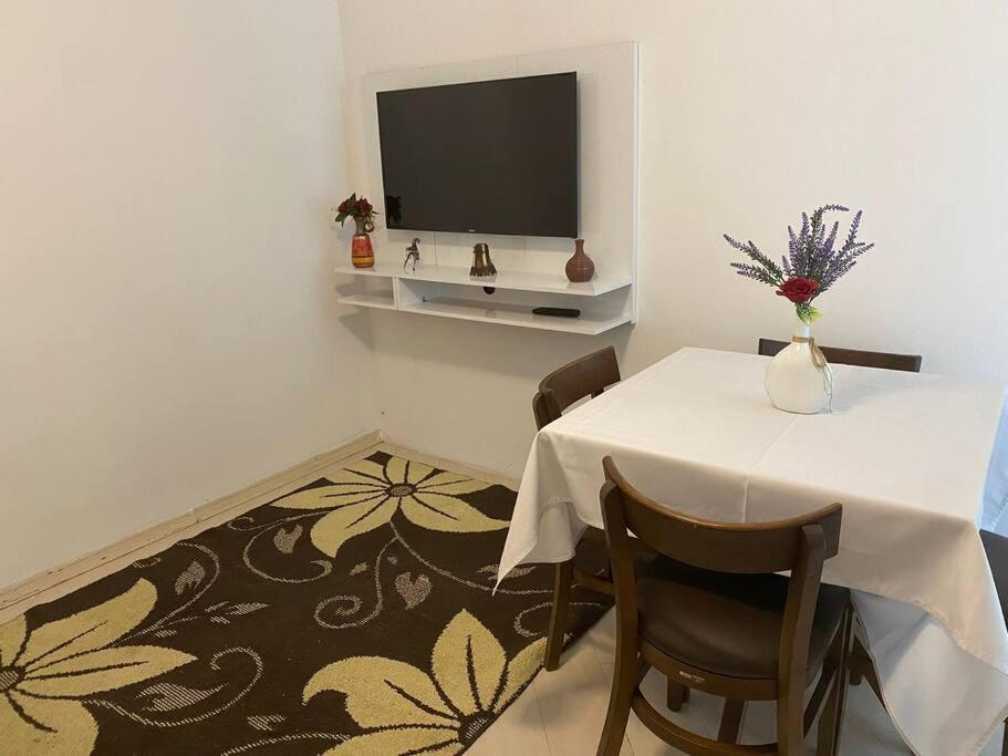 Loft A 1km Do Expor, Metro, Aeroporto