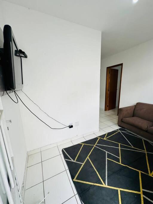 Apto 2 Mobiliado Cachoeirinha - Cod 06