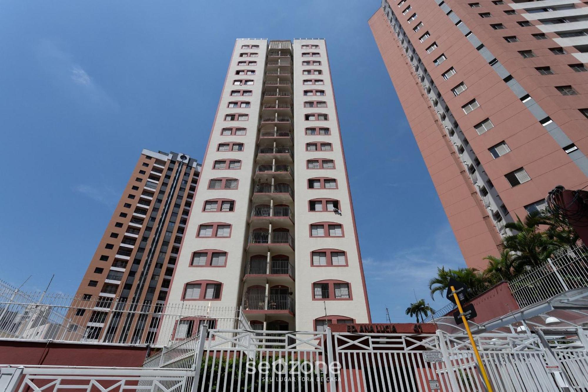 Alu - No Bairro Liberdade Em *