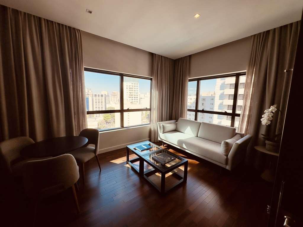 Qoya Curio Collection By Hilton Hotel *