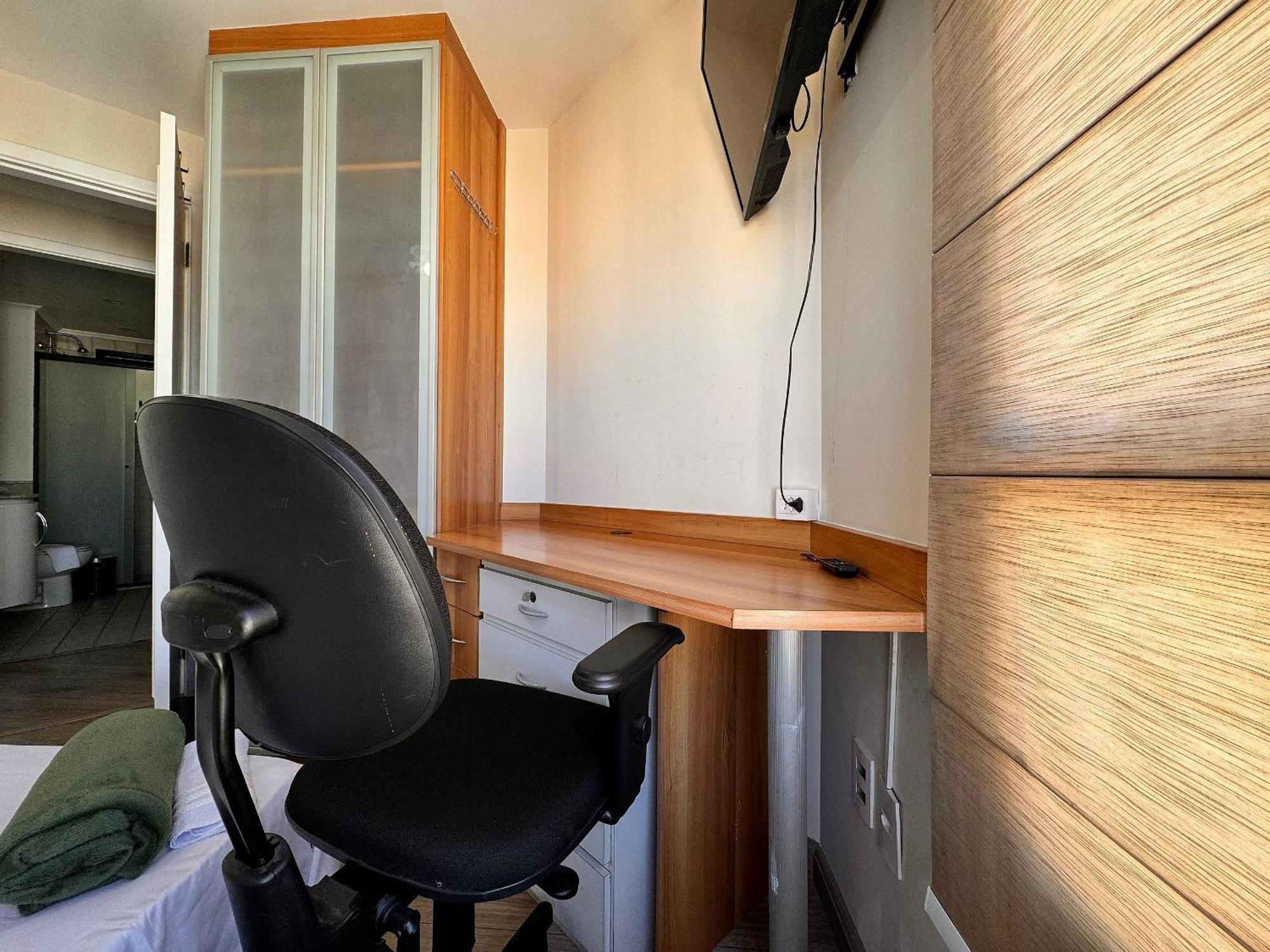 Apartment Flats Em Moema: Metro, Wifi, Ar E Manobrista