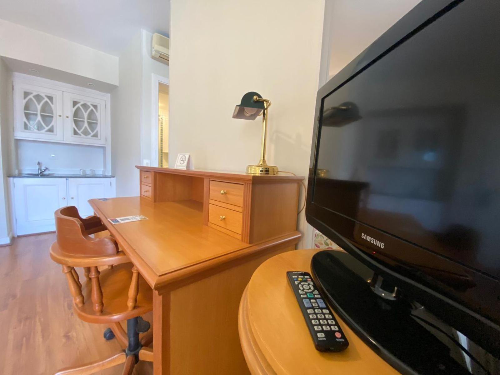 Hotel Flat Estaza Luxuoso Moema Ibirapuera Com Garagem Piscina 402 Sao Paulo