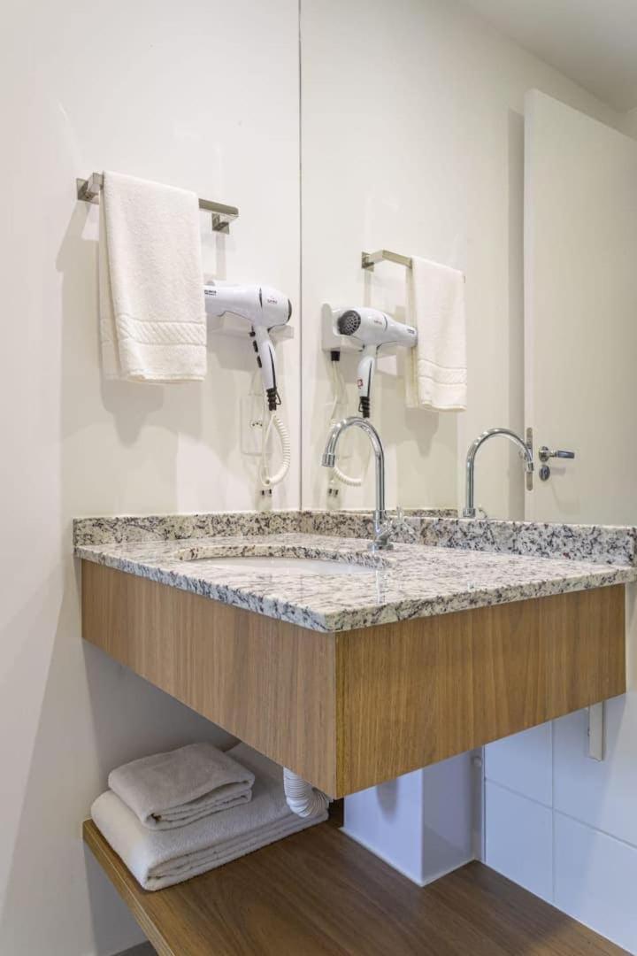 Apartment P1015 - Loft Lindo | Pinheiros | Metro Oscar Freire *