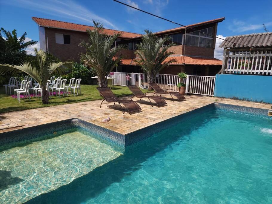 Rancho Da Diversao Com 4 Quartos Nhà nghỉ *