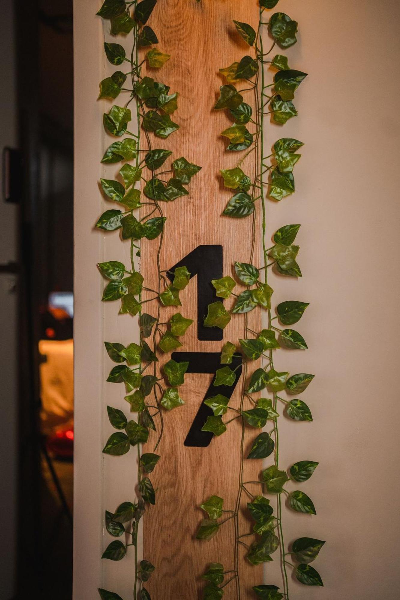 Căn hộ Andar 41 *