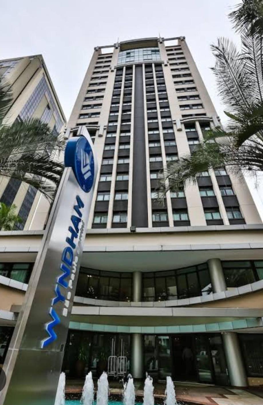 Aparthotel 4 Estrelas Ao Lado Do Wtc Berrini Sao Paulo