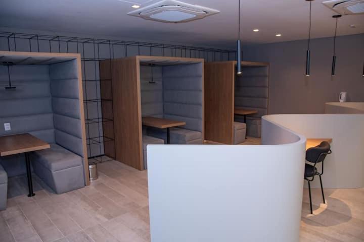 Novo Ao Lado Da Av Paulista Com 2 Camas Solteiro Ou 1 Cama Casal Apartment *