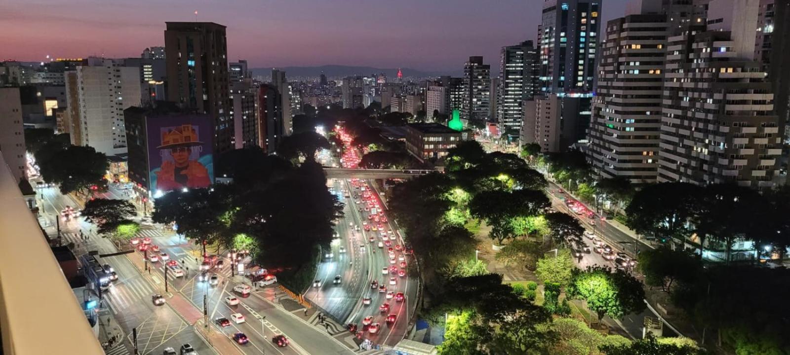 Novo Ao Lado Da Av Paulista Com 2 Camas Solteiro Ou 1 Cama Casal Apartment *