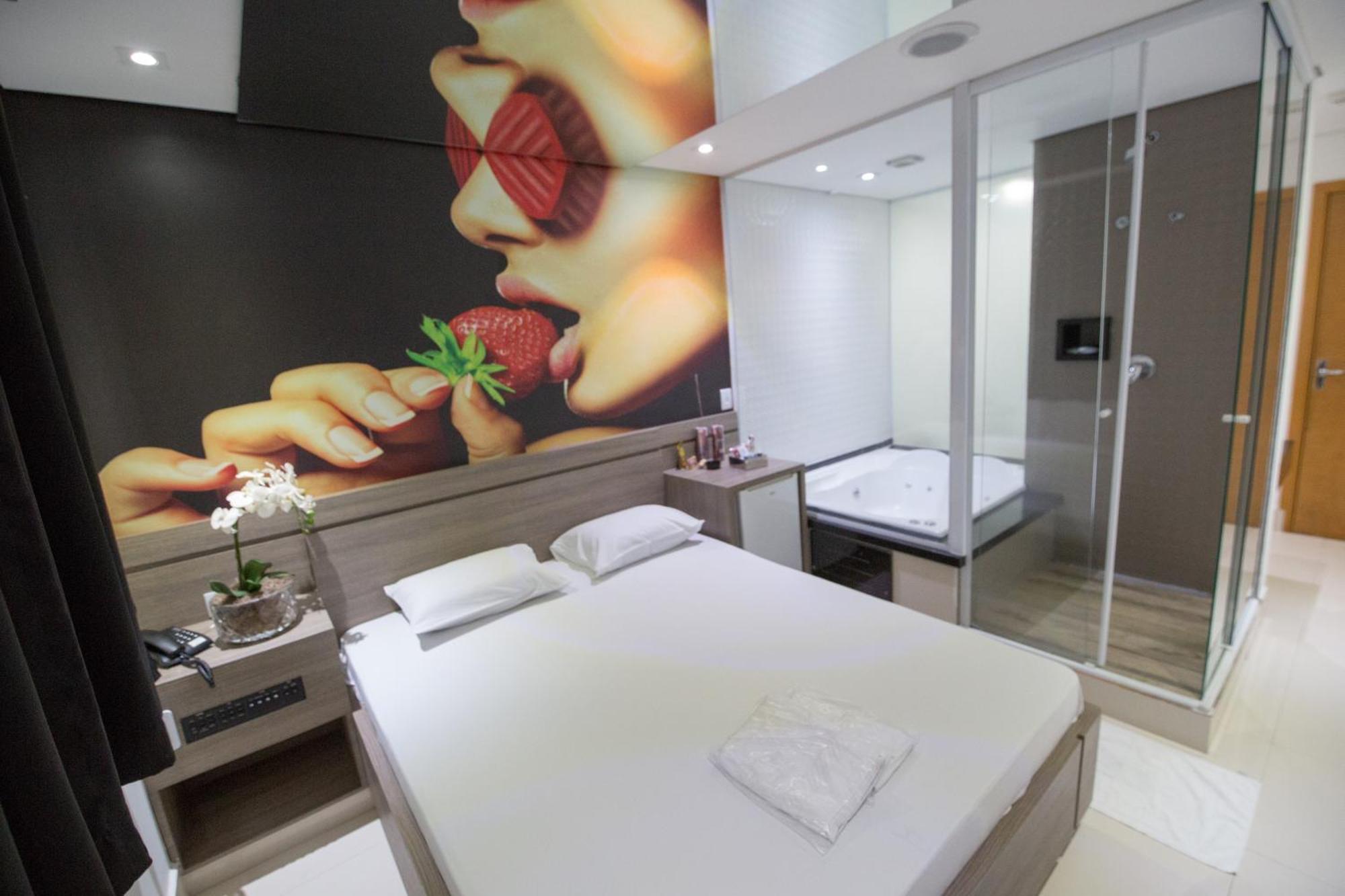 Love hotel Classe A Ltda