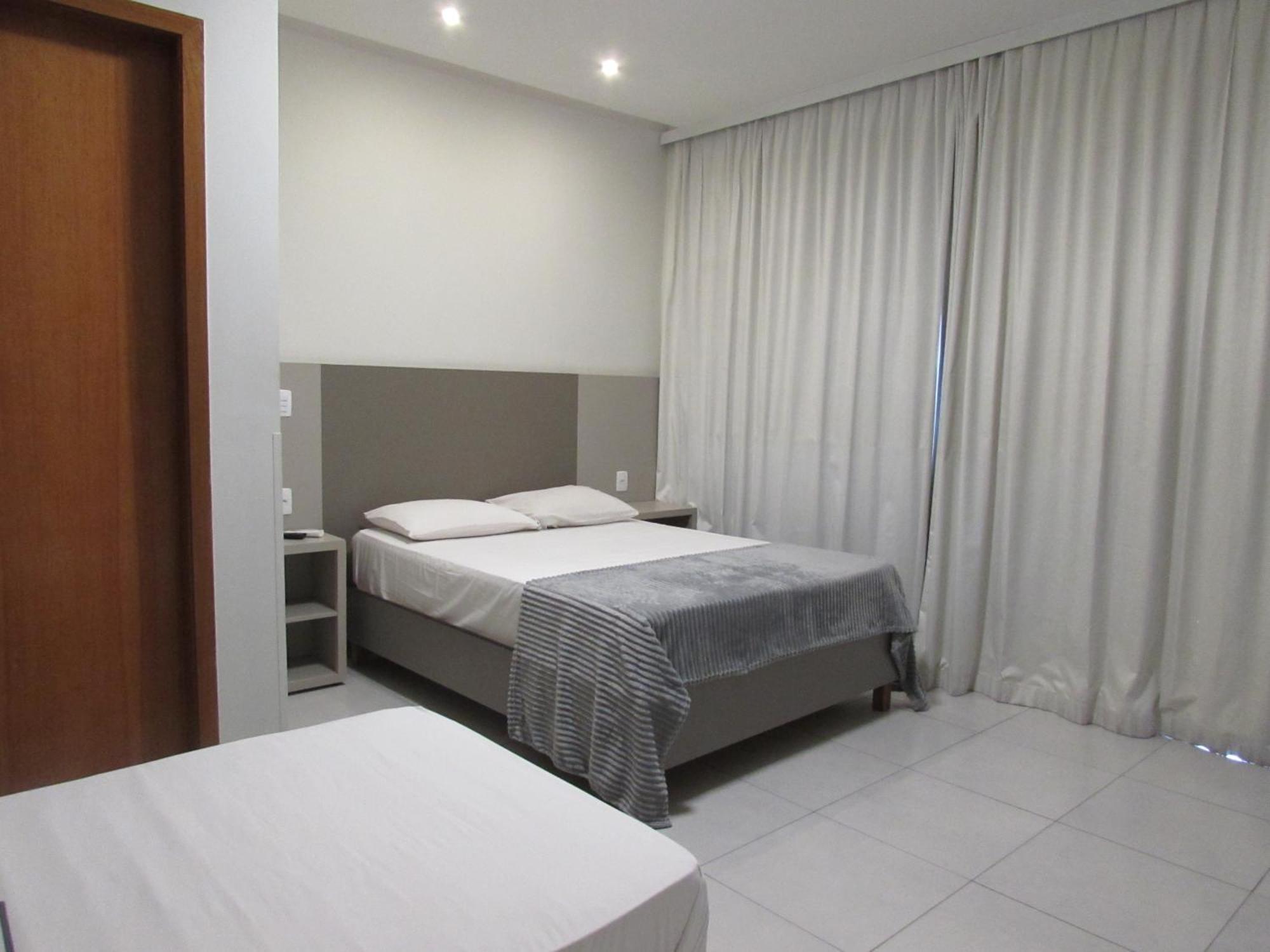 Hotel Urbis A 10 Minutos Rua 25 De Marco, Bras,bom Retiro,a 2 Minutos Do Mirante Sampa Sky