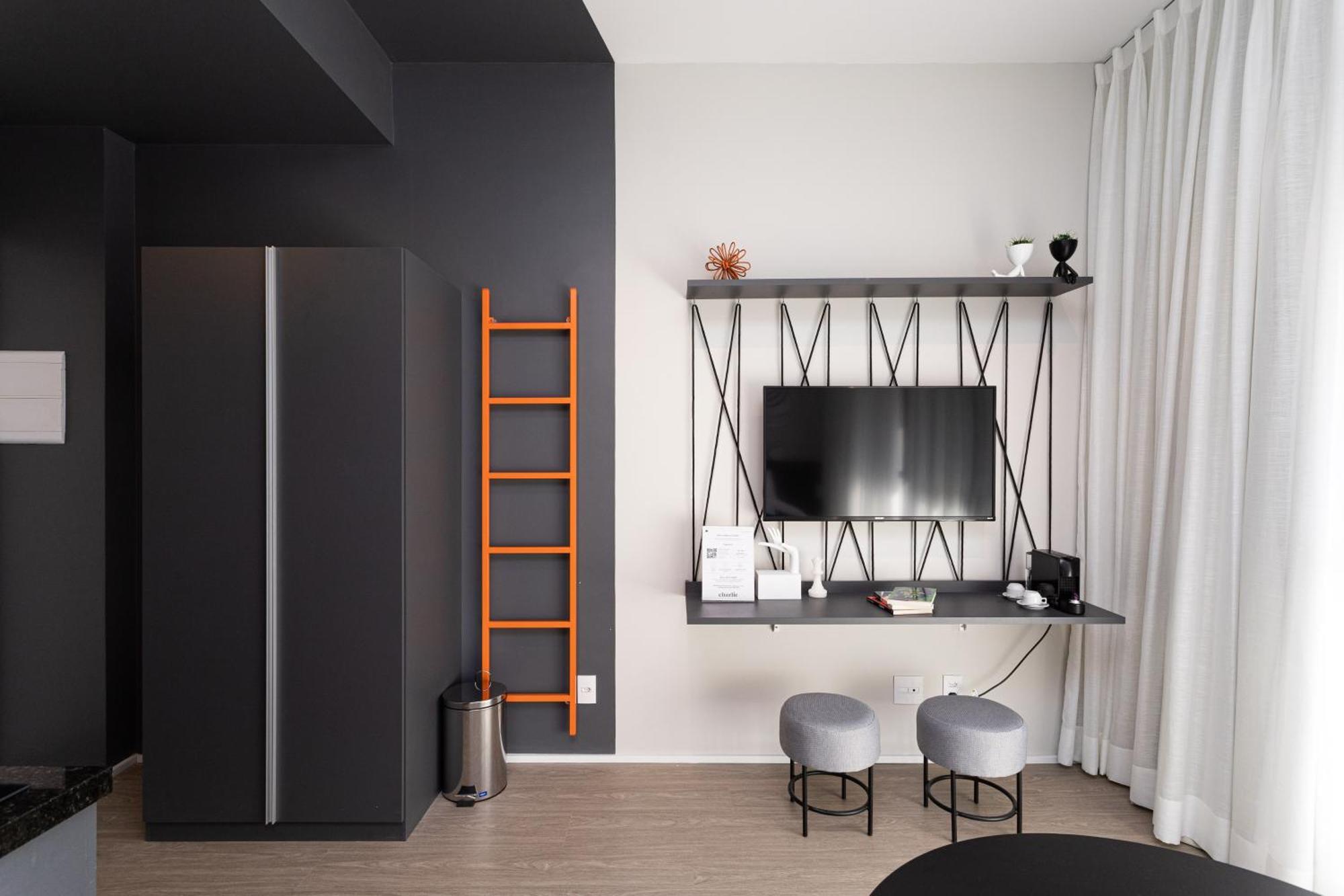 House Of Charlie Mariana Apartment