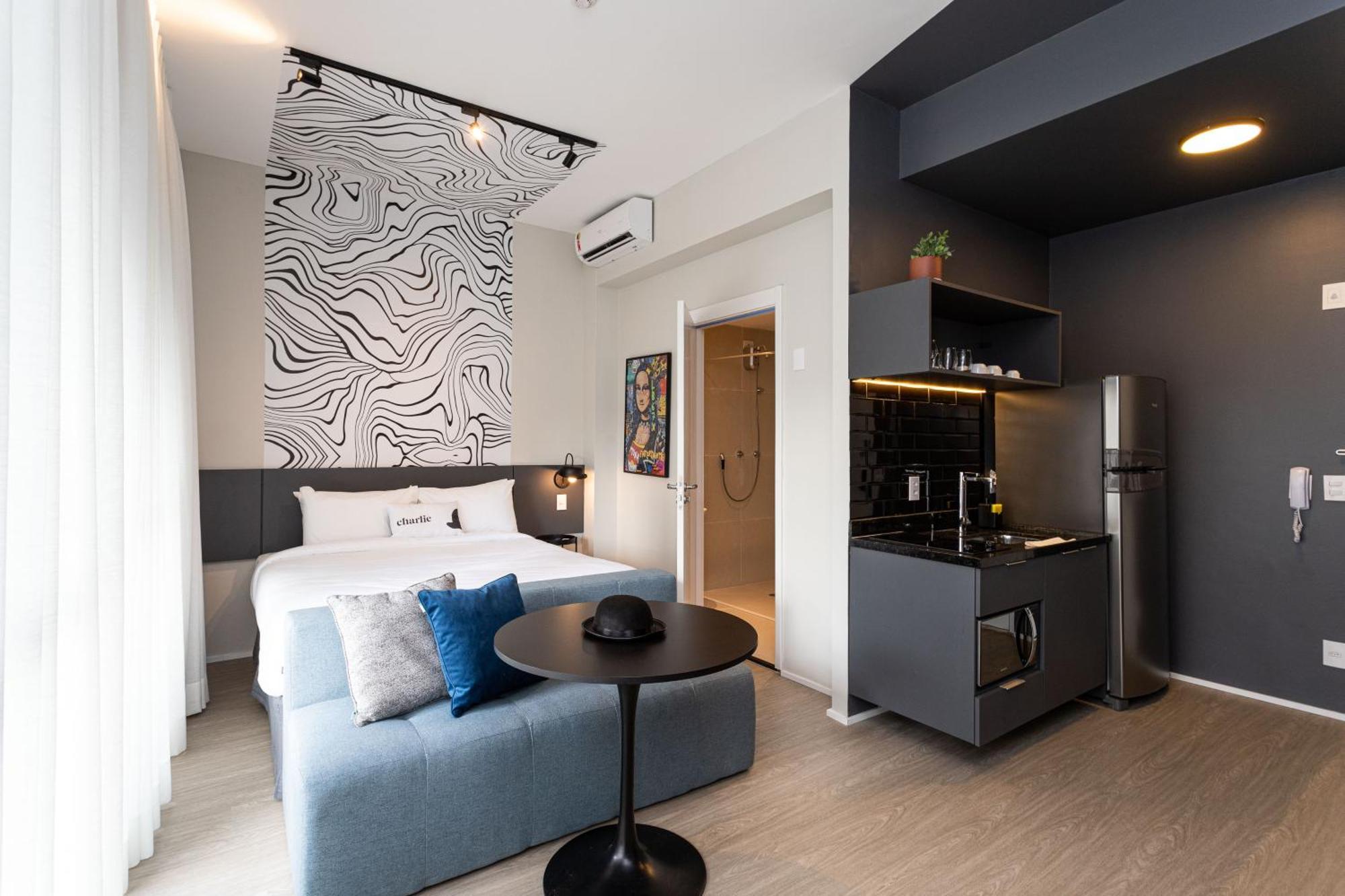 Apartment House Of Charlie Mariana