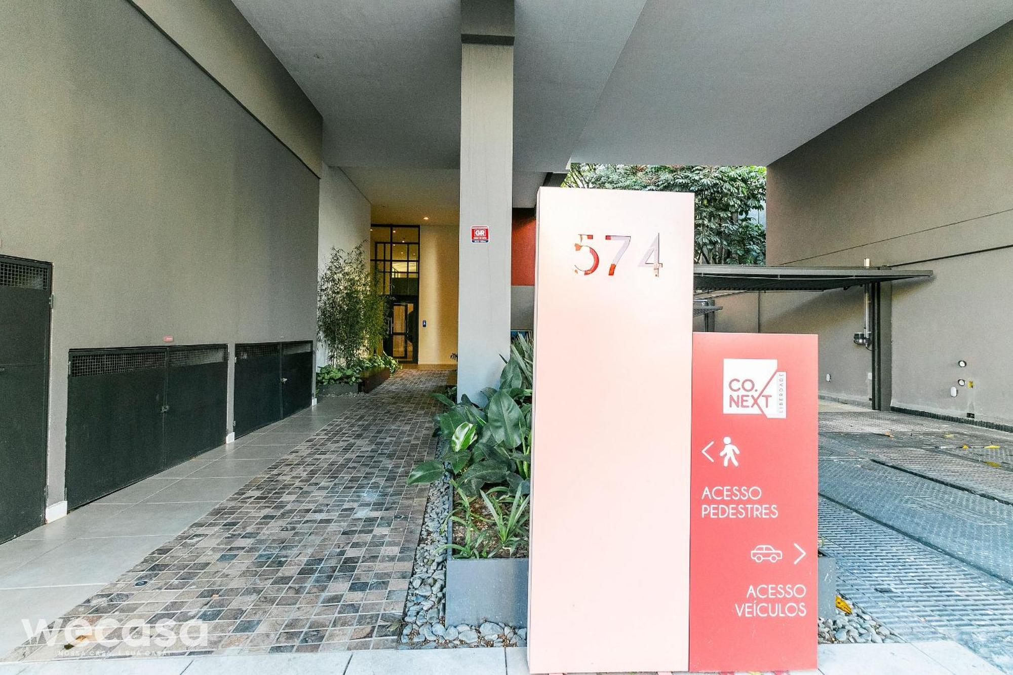 Metro Liberdade - C/ Vaga, Ar E Piscina Apartment *