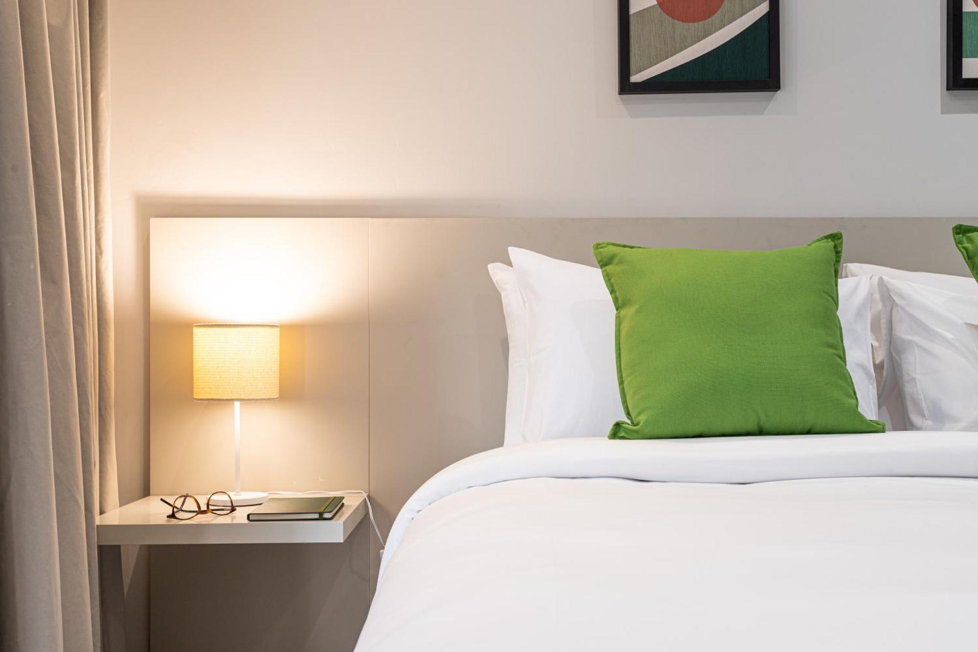Predio Completo Com Wi-fi Proximo Ao Metro Consolacao E Ao Masp - Next Bela Cintra Apartment *
