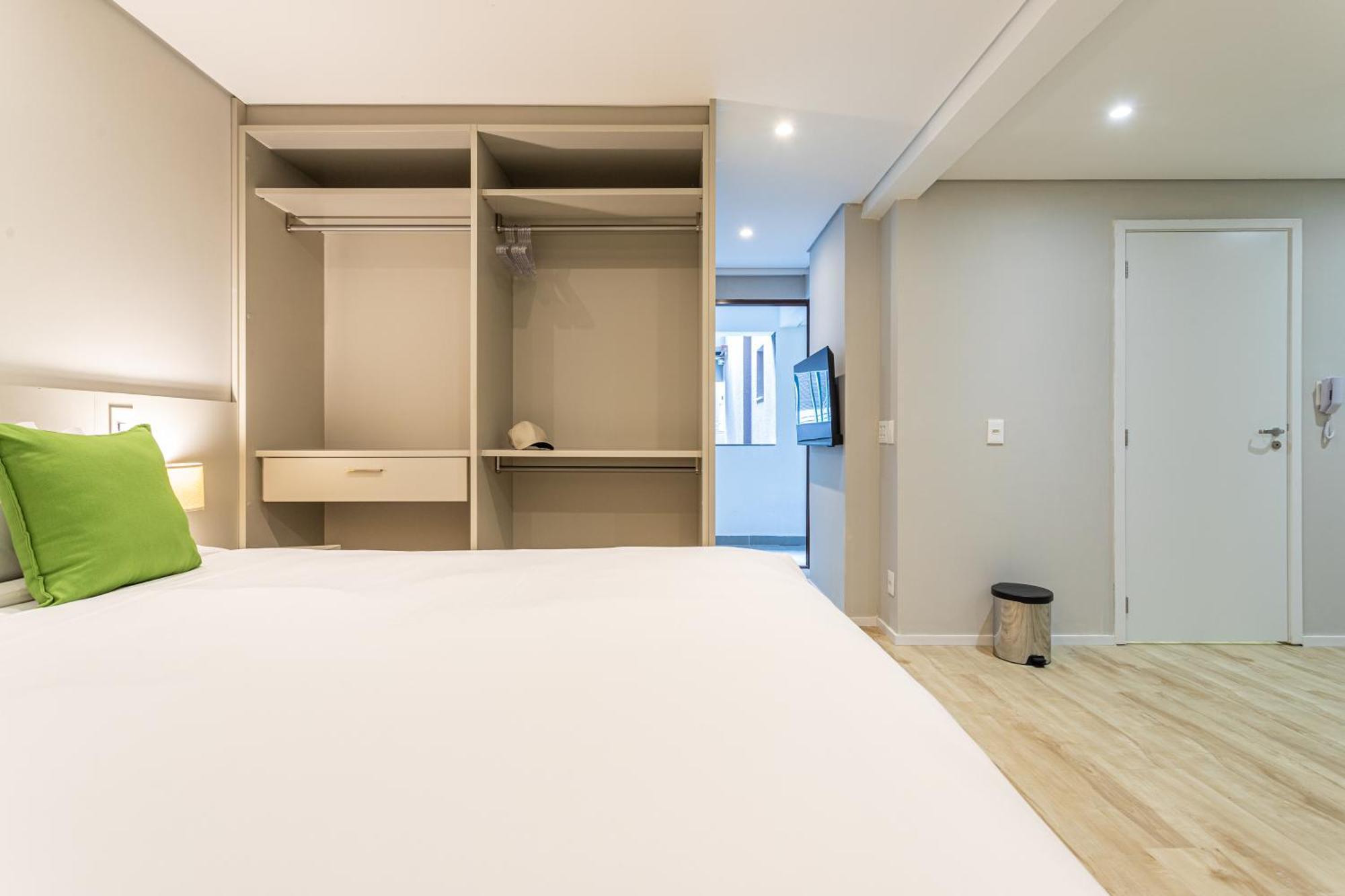 Apartment Predio Completo Com Wi-fi Proximo Ao Metro Consolacao E Ao Masp - Next Bela Cintra Sao Paulo