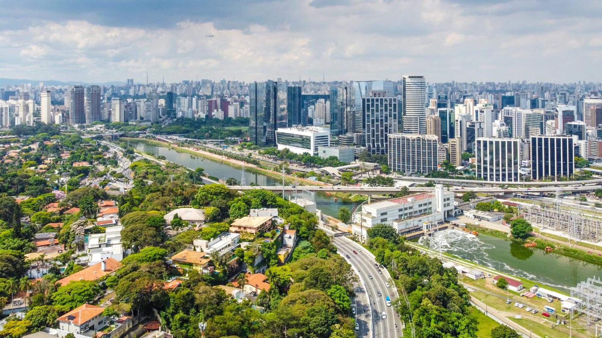 Villa Linda Casa Em Rua Fechada Com Vista Proxima Ao Shopping Jardim *