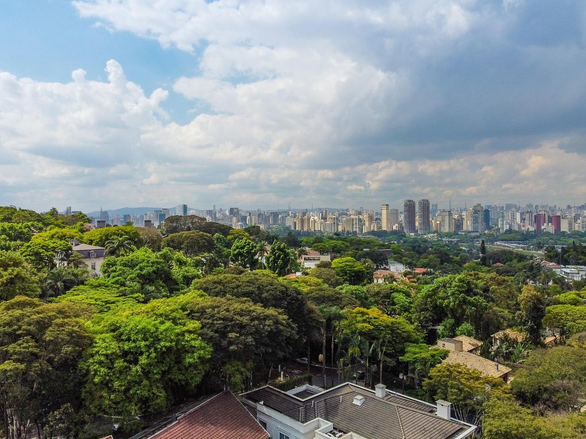 Villa Linda Casa Em Rua Fechada Com Vista Proxima Ao Shopping Jardim *