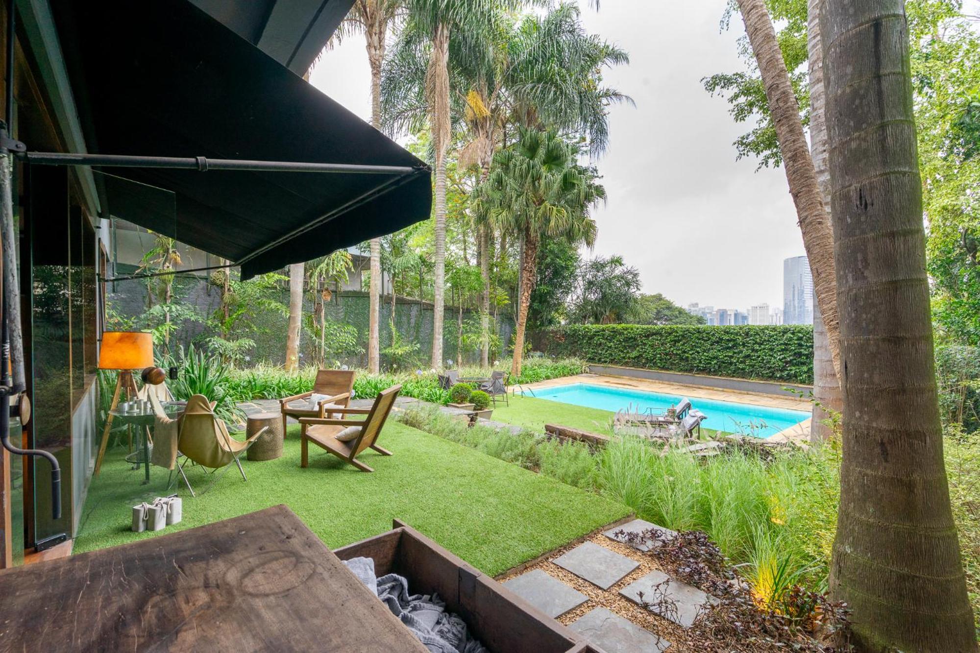 Linda Casa Em Rua Fechada Com Vista Proxima Ao Shopping Jardim
