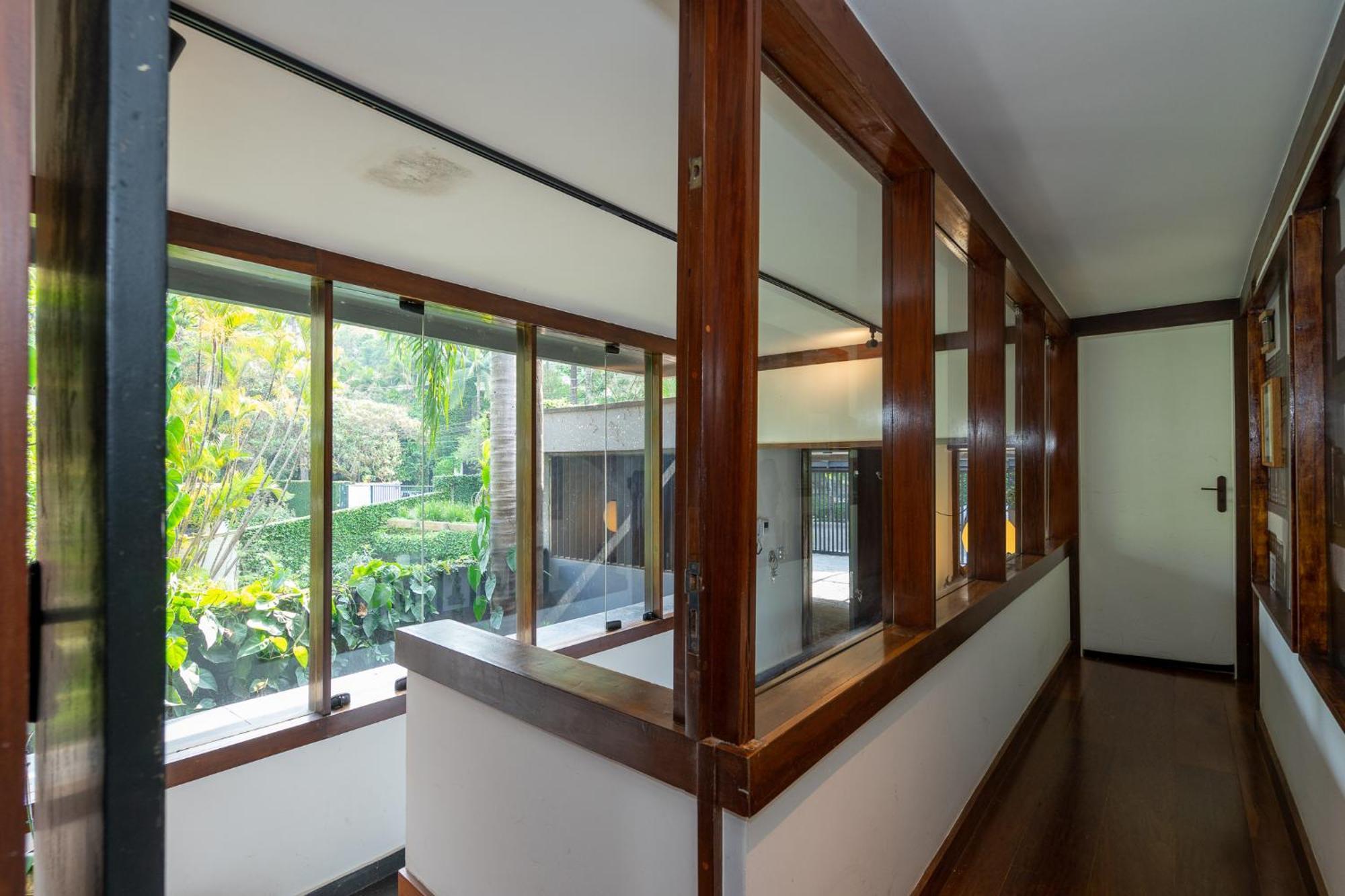Linda Casa Em Rua Fechada Com Vista Proxima Ao Shopping Jardim *