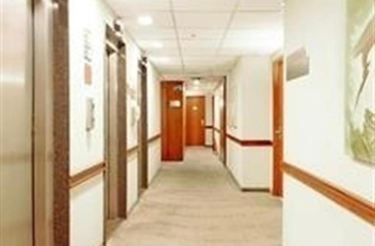 Live Logde V Mariana Pq Ibirapuera Uh-511 Hotel 4*